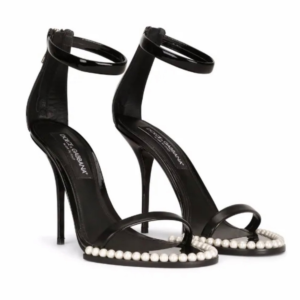 Dolce & Gabbana Patent Leather Sandals with Pearls in Black